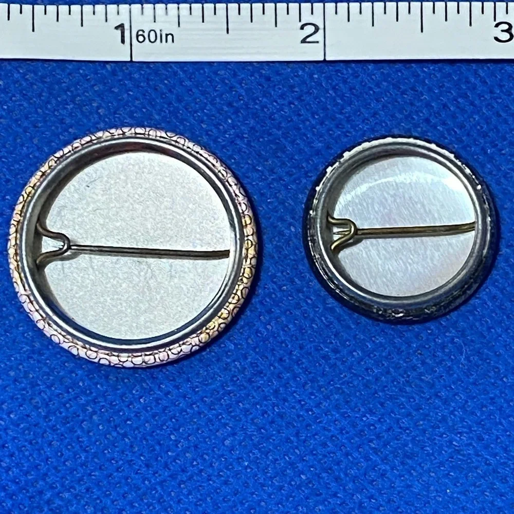 Buttons! Vintage - Picture 2 of 3